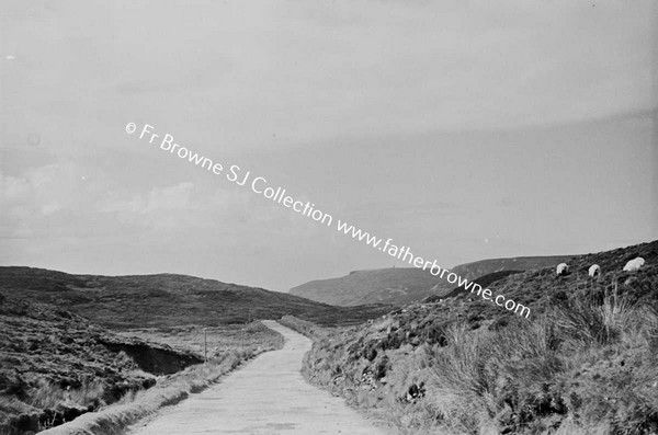 GLEN HEAD FROM CARRICK GLENCOLUMBKILLE ROAD